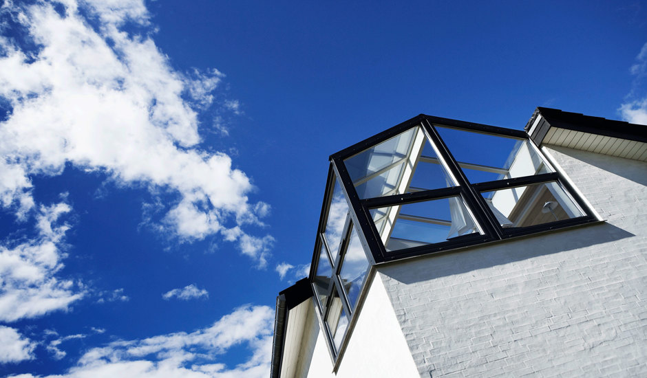 Plastic components for windows and doors