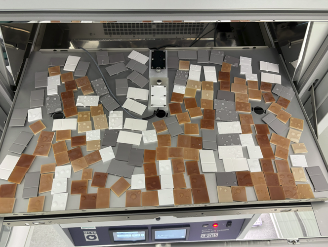 Plastic components in different coulours material lab